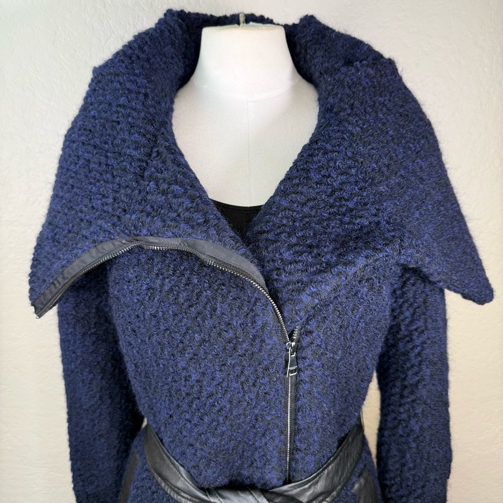Cole Haan Signature Wool Blend Bouclé Belted Coat Jacket EUC Like New Size 8 - Picture 3 of 16
